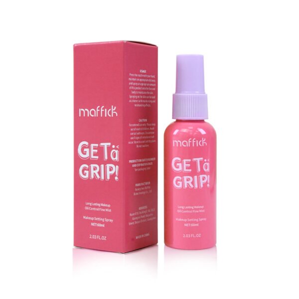 MAFFICK Watermelon Flavored Makeup Setting Spray Dry Moisturizing Oil Control Makeup Remover Long-lasting Waterproof Sweat Portable 60ml Factory Wholesale OEM Private Label - Image 2